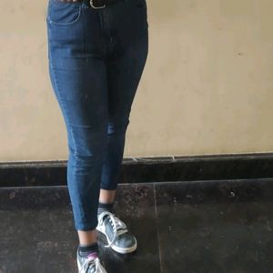 High Waisted Ankle Length Blue Jeans