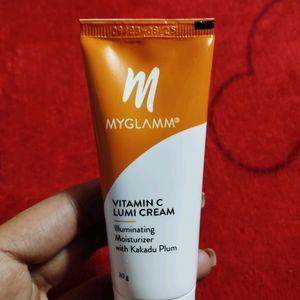 COMBO OF SUNSCREEN AND Myglamm Vitamin C Lumi Cre