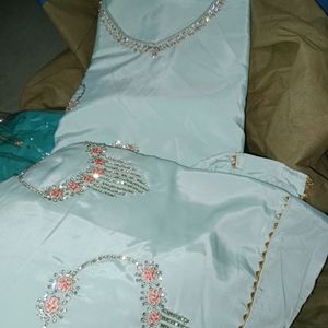 partywear crepe fabric suit