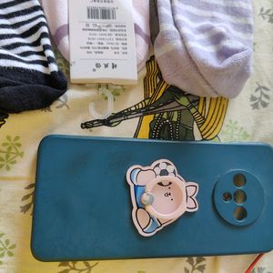 3 Pair Of Socks + ONEPLUS 10 T Mobile Cover