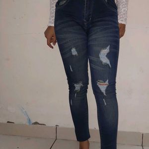 Highly Distressed Stretchable Skiny Jeans For Girl