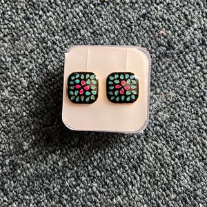 8 Beautiful meenakari studs for her