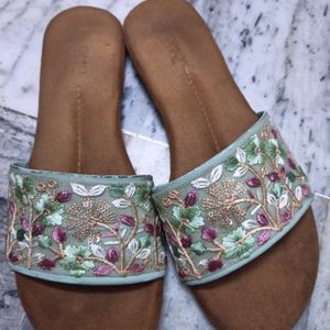 Embroidered Sandal/Flipflop