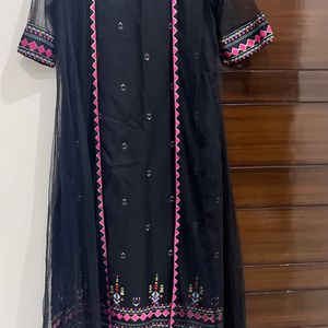 Women Black Kurta With Detachable Cape