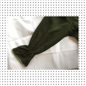 DARK GREEN SHORT TOP