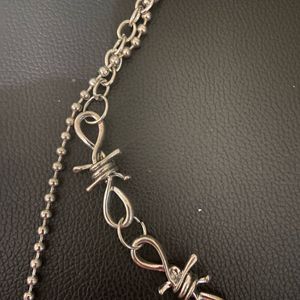 Urbanic necklace