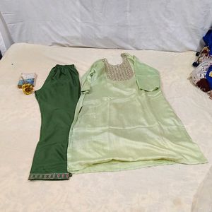 Beautiful Green Embroidered Kurta Set For Women