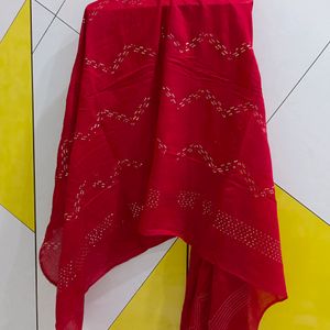 Red Dupatta