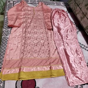 Women Kurti Trouser And Dupatta Suit