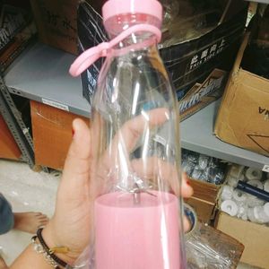 Portable Bottle Juicer*