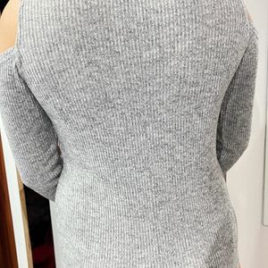 Woollen Shoulder Cut Top