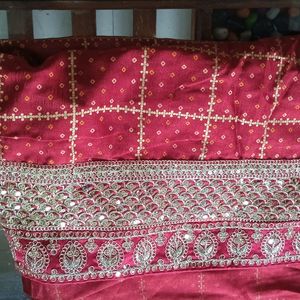 Bandhani Saree, Embroidery Border