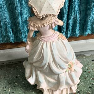 Price Drop!!!Beautiful Victorian Lady Figurine