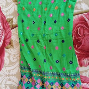 Women's Embroidery Kurta