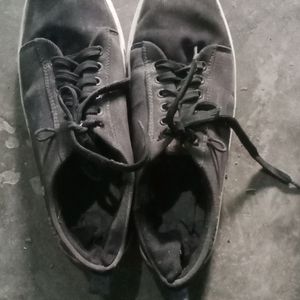 Black Shoes