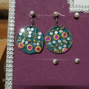 Latkan earrings