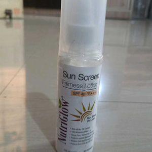 NutriGlow Sunscreen Lotion SPF 40 PA+++