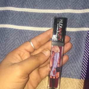 Lipstick HUDA Beauty