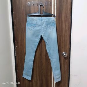 🛍️ @499coins Snow Blue Jeans