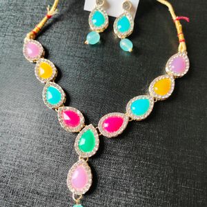 Multicolour Kundan Necklace Set