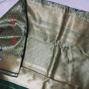 💥🆕️ Heavy Woven Green Silk Saree