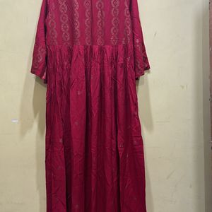 Avaasa Red Kurta Size M