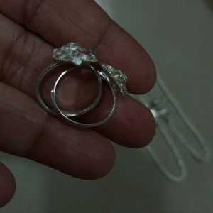 Two Pairs Of Toe rings