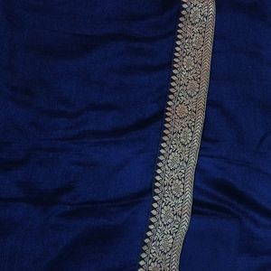 Very Beautiful Siney Blue Saree With Golden Patta