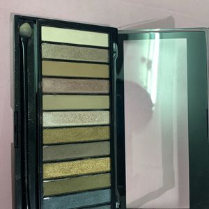 Swiss Beauty Pro Eyeshadow Palette