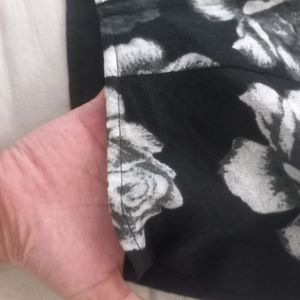 Black DOTTI crop Top With White Grey Flowers