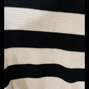 Black and White Combo Mixture Sweater Top