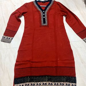 Women's Red Kurti Size -small