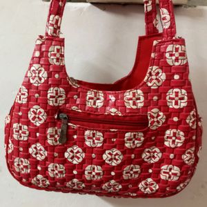 Cute 🥰 Red Colour Hand Bag For Females In ₹199