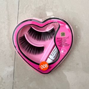 Eyelashes With Glue