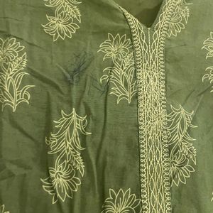 Svrnaa Green Printed Kurta In XS