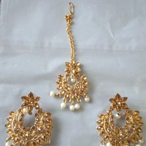 2 Combo Set Of Earrings With Mangtikka