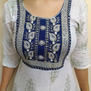 white anarkali kurta