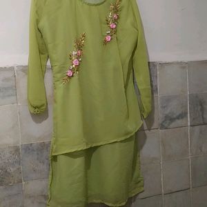 kurti like parrot green or florosent  colo