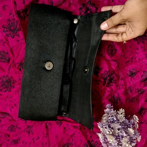 Stylish & Elegant Black Clutch