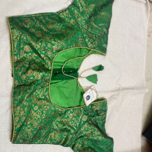 New Blouse Green Colour Embracing