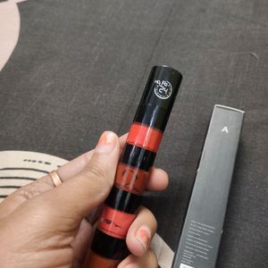 4 Lipstick Shades Glose In One Pen