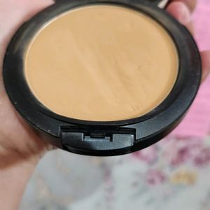 M.A.C StudioFix PowderPlus Compact Foundation NC45