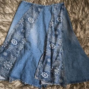 Vintage Denim Middie Slit Detail Skirt