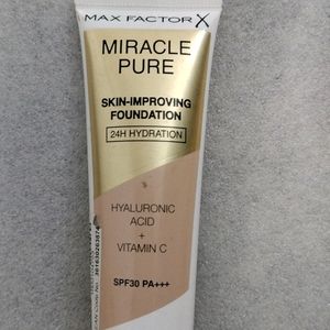 Max Factor Miracle Pure Foundation (55) Beige