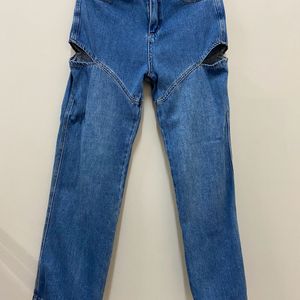 Thigh cut out denim pants