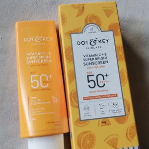 Vitamin C+ E Super Bright Sunscreen