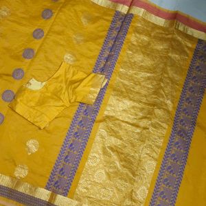 Gold Yellow Beautiful Pattu Saree With Blouse