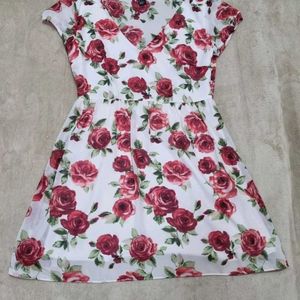 🌹 Rose Dress