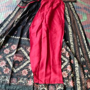 Women Nyra Kut Kurti Pant Set