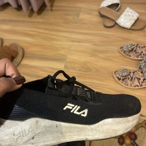 FILA sports shoes